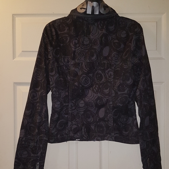 Bench Jacket - Picture 5 of 14